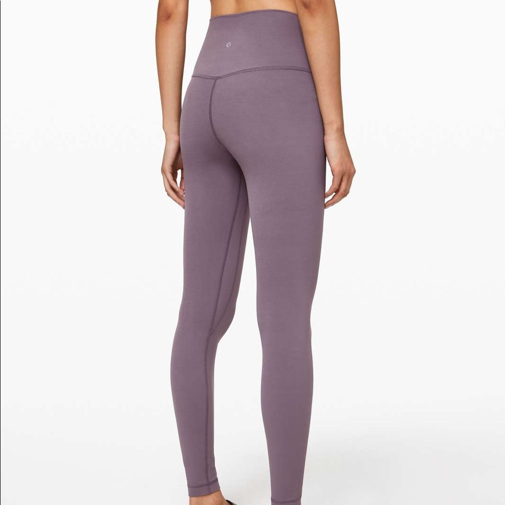 Lululemon Mauve in movement leggings